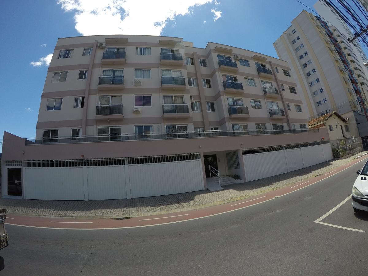 Res. Tivoli - Centro - Apartamento Balneario Camboriu